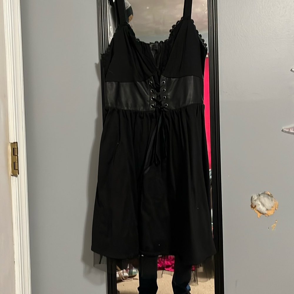 Short black hot topic dress size M